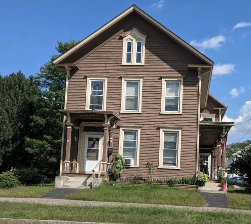 60 Academy St, Laconia, NH 03246-3608