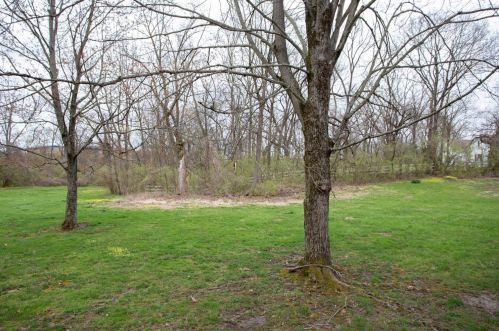 19 Creekwood Sq, Cincinnati OH 45246-3838 exterior