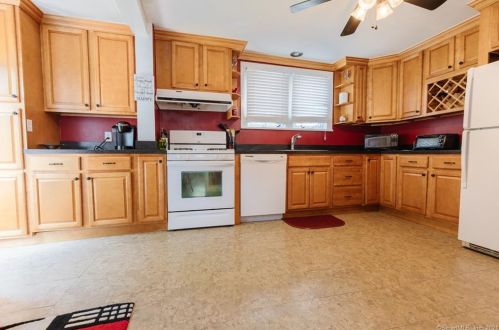 50 Berwyn St, Milford, CT 06461-4010