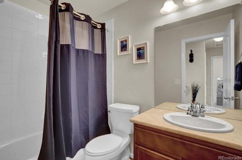 24364 4th Dr, Aurora CO  80018-1593 exterior