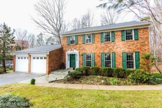 1910 Wintergreen Ct, Herndon, VA 20191-5114