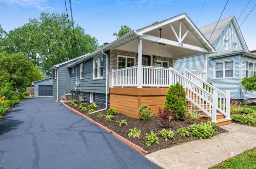 8738 Oakwood Ave, Hammond IN  46321-2732 exterior