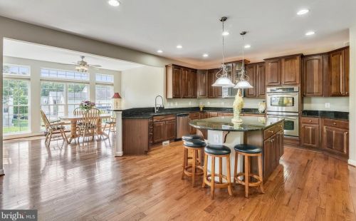 40499 Banshee Dr, Leesburg, VA 20175-7503