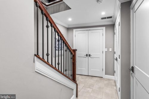 854 Front St, Philadelphia PA 19147-4341 exterior