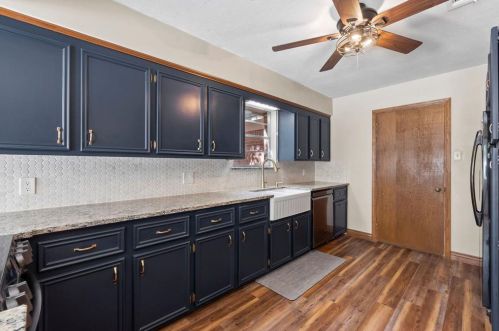 111 Butlers Ct, Conroe TX  77385-7906 exterior