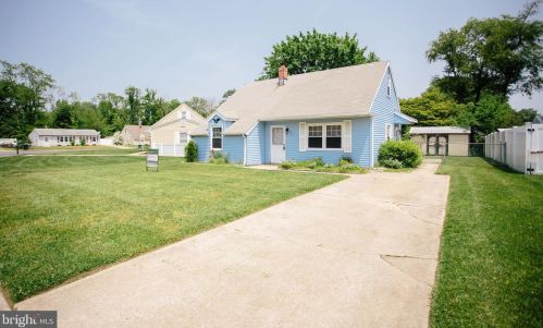 107 Dory Ct, Beverly, NJ 08010-1063