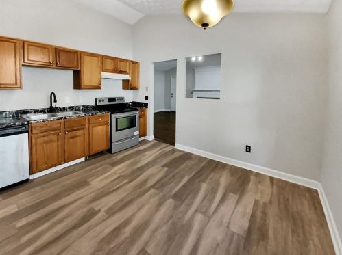 6762 Hiddenlake Dr, Rex GA 30273-2109 exterior