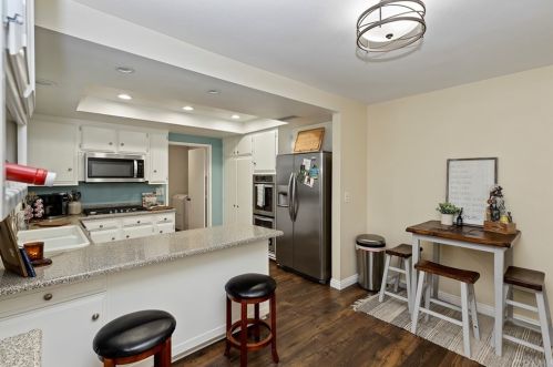 602 Via Zapata, Riverside CA  92507-6424 exterior