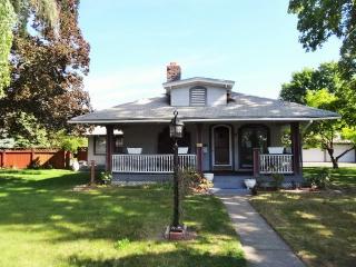 614 Rowan Ave, Spokane, WA 99207-3472