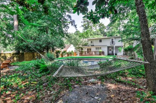 627 Hillpine Dr, Atlanta GA  30306-3222 exterior