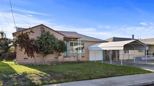 320 8th Ave, Valley Home, CA 95361-3212