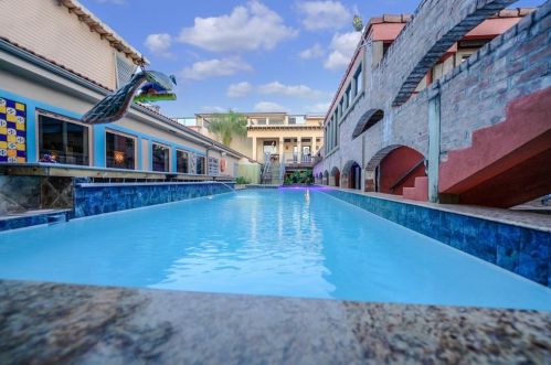 614 Pine Gully Rd, Taylor Lake Village TX  77586-1827 exterior