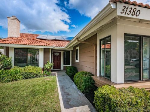 31380 Bandan Ct, Temecula, CA 92592-5718