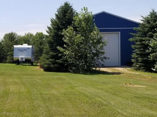 3269 110s Ave, Dickinson, ND 58601-8566