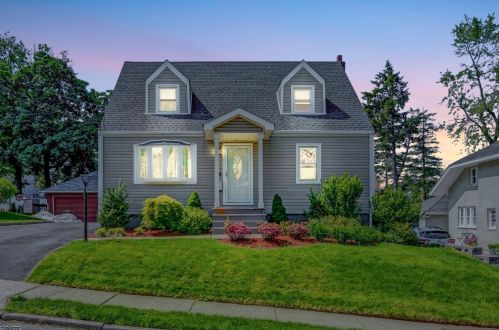 58 Hill St, Bogota, NJ 07603-1327