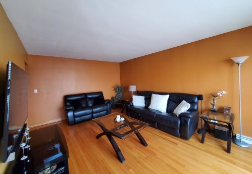 8313 Forest Preserve Ave, Chicago, IL 60634-2824