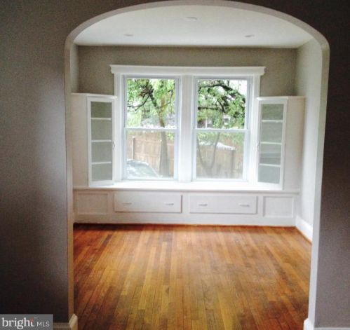 7825 Fenton St, Silver Spring MD  20910-4949 exterior