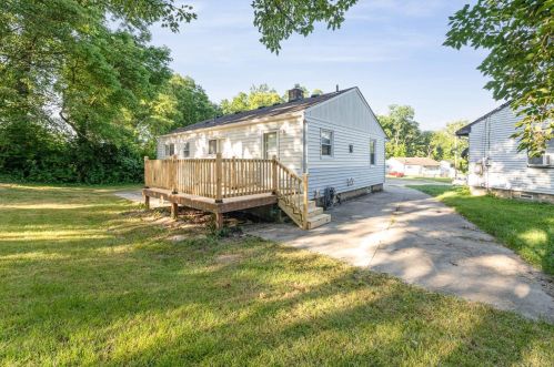 1050 Elda Ln, Cincinnati OH 45224-2705 exterior