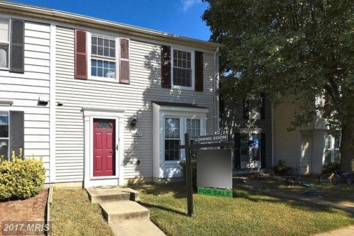 6961 Villa Del Rey Ct, Springfield VA  22150-3067 exterior