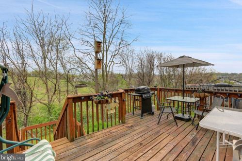 161 Chartwood Dr, Harrisburg, PA 17111-4165