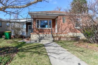 3255 Pearl St, Englewood, CO 80113-2711