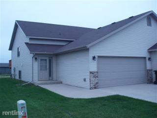 1798 38th Ave, Grand Forks ND  58201-3451 exterior