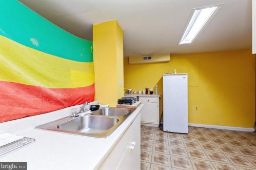 9504 Lawnsberry Ter, Silver Spring MD 20901-4714 exterior