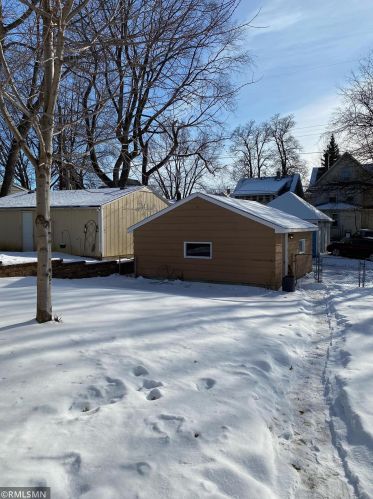 958 5th St, Saint Paul MN  55106-5232 exterior