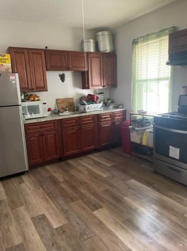 220 Amherst St, Providence, RI 02909-2638