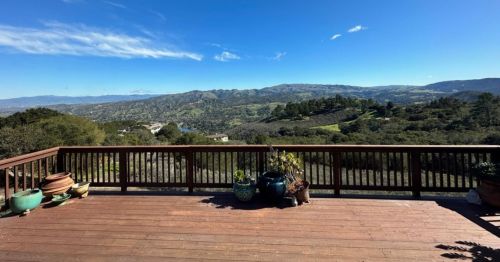 12550 Oakglen Dr, Tassajara Hot Springs, CA 93924-9484