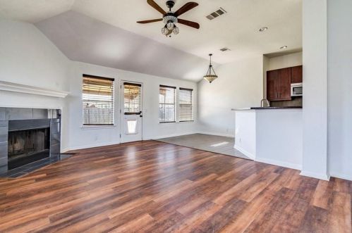 123 Discovery, Uhland TX 78640-5490 exterior