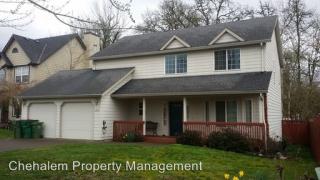 2330 Main St, Newberg OR  97132-6081 exterior
