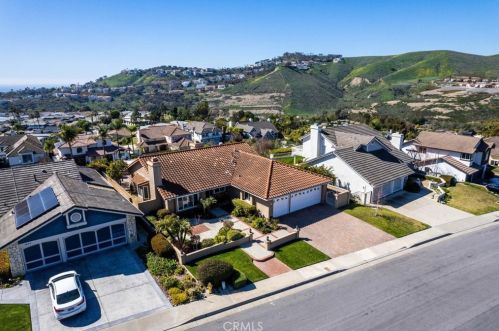 2832 Calle Guadalajara, San Clemente CA  92673-3516 exterior