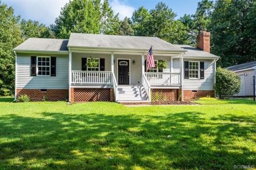 866 Globe Rd, Aylett, VA 23009-3545