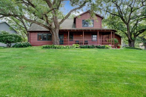 94 Bridgewater Dr, Saint Paul MN  55127-6976 exterior