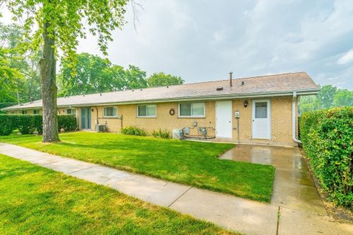 833 Valley Stream Dr, Wheeling IL  60090-3987 exterior