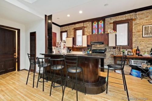 2250 Cleveland Ave, Chicago, IL 60614-3749