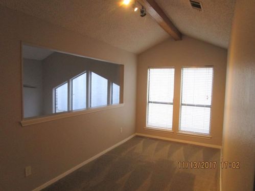 17112 Westgrove Dr, Addison TX  75001-5042 exterior