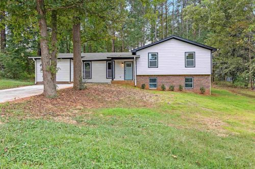 138 Wedgewood Cir, Newnan, GA 30263-1308