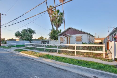5421 Silver Dr, Santa Ana, CA 92703-2437