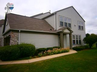 3313 Bromley Ln, Aurora, IL 60502-6535