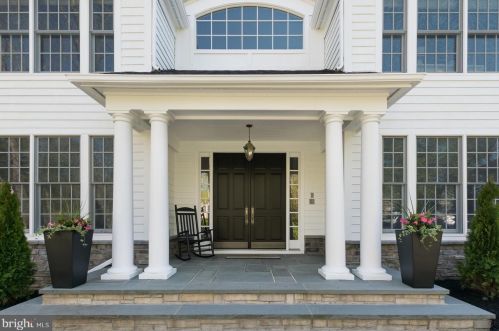 19 Derwent Dr, Princeton, NJ 08540-7551