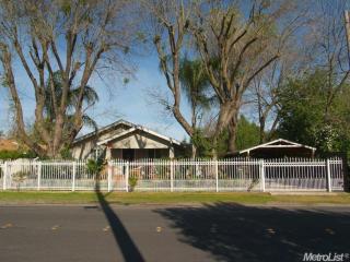 836 Panama Dr, Modesto, CA 95351-2113