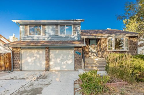 603 Laredo Cir, Denver, CO 80017-2103