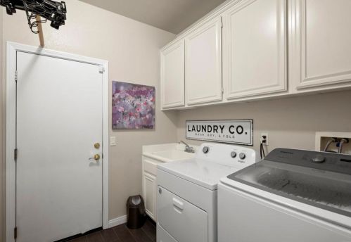 1363 Stanislaus Dr, Chula Vista CA  91913-1403 exterior