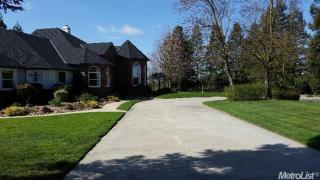 9390 Handel Rd, Lodi, CA 95240-9473