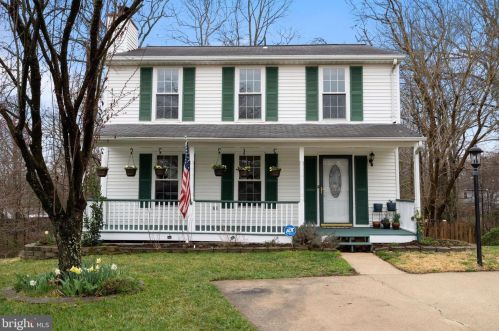 7668 Fallswood Way, Lorton, VA 22079-1728