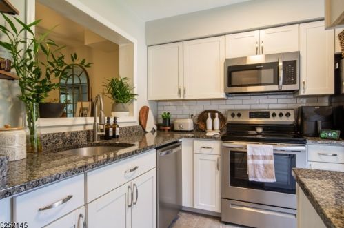 89 Wood Duck Ct, Hackettstown NJ  07840-3322 exterior