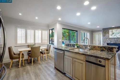 5334 Vista Point Ct, Concord CA  94521-5017 exterior