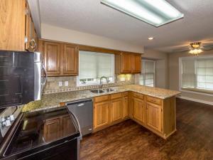 1301 Mount Washington Cir, Pinehurst, NC 28374-7601